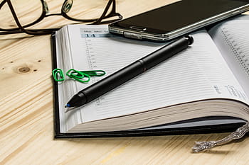 Černá, klikněte na pero, horní, notebook, tři, sponky, denní program, kalendář schůzek, pero, mobilní telefon, brýle