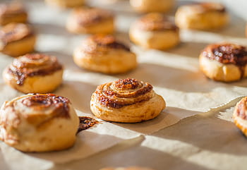 cinnamon, roll, pastry, baking, food, sweet, homemade, breakfast, baked, sugar, spiral