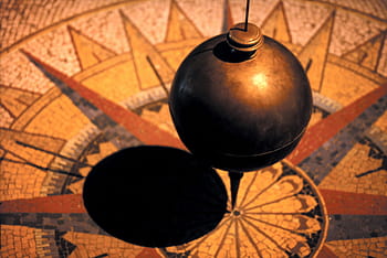 round, grey, hanging, ball, pendulum, science, physics, balance, gravity, motion, newton