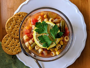soup, vegetable soup, minestrone soup, dinner, food, crackers