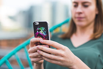 žena, sedící, židle, hospodářství, iphone, lidé, ruce, telefon, Fotoaparát, technologie, mobilní telefon