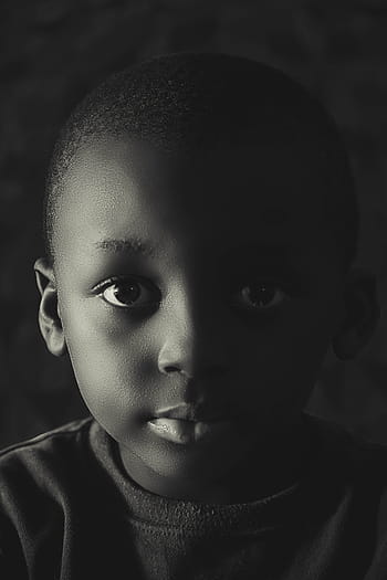 fotografía de retrato en escala de grises, niño, niños, fotografía, negro, retrato, retrato dramático, africano, personas, infancia, diversión