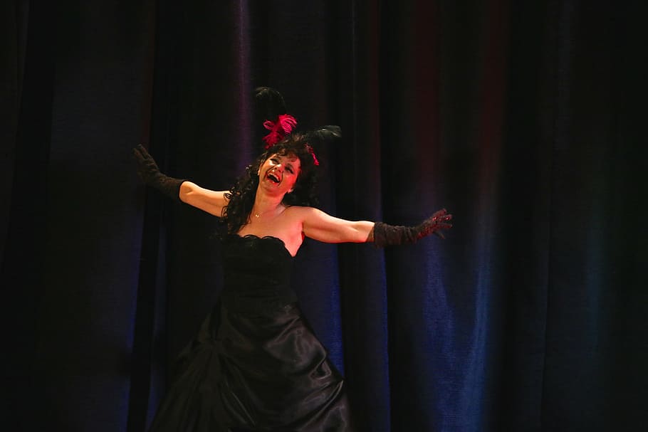 opertka, music, woman, women, elegance, performance, performer, fashion, dress, people, females