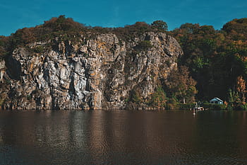 fotografie, útes, během dne, krajina, Skála, formace, u, bílý, Dům, přední, voda