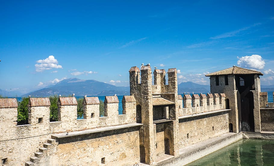 scaliger castle, sirmione, lake garda, italy, european, fortress, lombardy, medieval, landmark, architecture, ancient