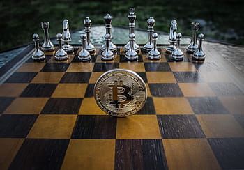 zlaté mince, šachovnice, cryptocurrency, pojem, šachy, bitcoin, blockchain, peníze, finance, podnikání, kryptografie