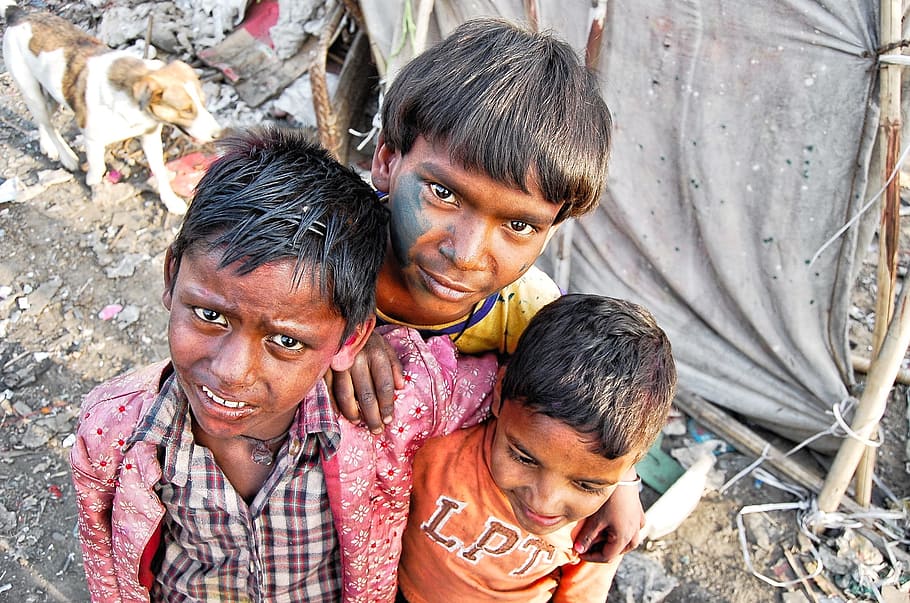 3、 男の子、 立っている、 近く、 貧しい、 スラム街、 インド、 人々、 子供、 文化、 都市