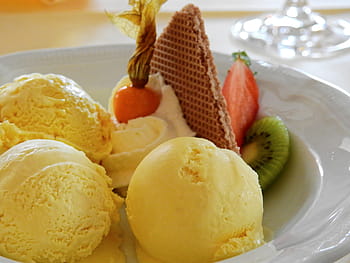 eat, dine, food, nutrition, restaurant, ice, waffle, fruit, kiwi, strawberry, physalis