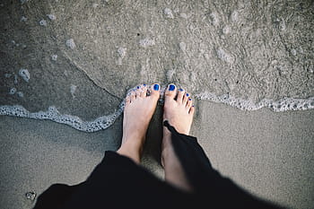 PRIMER, NIÑA, PIERNAS, JUNTO AL MAR, adulto, playa, calma, costa, día, mujer, pie