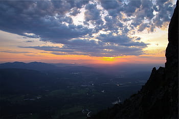 Vogelperspektive, Stadt, Dorf, Sonnenuntergang, Berge, Stadt, grau, Himmel, Wolken, Antenne, Dorf, Felder