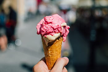 person, holding, melting, ice cream cone, ice, cream, sugar, con, ice cream, cone, strawberry