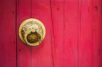 red, wooden, door, scrolled gold door knocker, scrolled, gold, door knocker, handle, chinese, dragon, golden