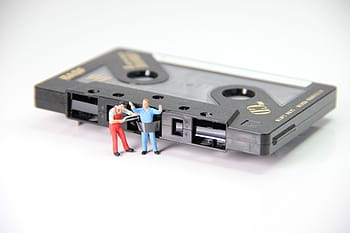 Černá, kazetová páska, figurka člověka, kazeta, chycen, miniaturní figurky, data, počítač, technologie, zařízení, hudební kazeta