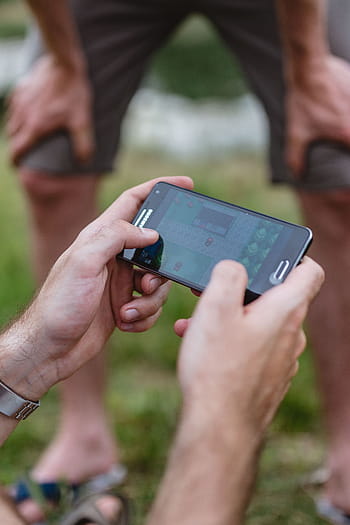 男の手、 遊ぶ、 ビデオゲーム、 携帯電話、 クローズアップ、 男、 手、 技術、 電話、 モバイル、 男の子