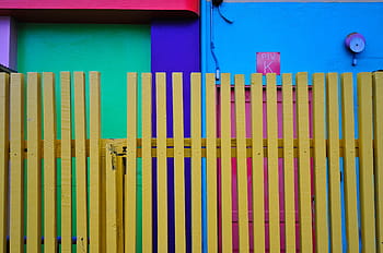 yellow wooden fence, yellow, wooden, fence, house, home, city, urban, architecture, colors, colours