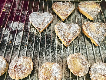 bake, heart, biscuit, eat, cookie, small cakes, pastries, cookie cutter, recipe, confectionery products, christmas