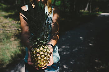 pineapple, dessert, appetizer, fruit, juice, crop, people, woman, gift