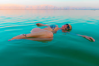 comfortable, convenient, weightless, cool, outdoor, simple, scene, vacation, version, calm, legs