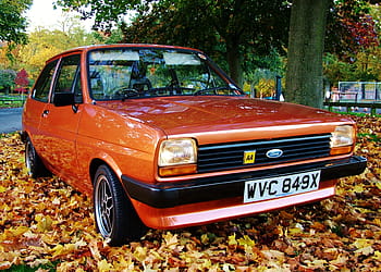 καφέ, ford 3-door hatchback, 3-θυρο, μαραμένα, φύλλα, ημέρα, mk1, γιορτή, κλασικό, αυτοκίνητο, ρετρό, κλασσικός