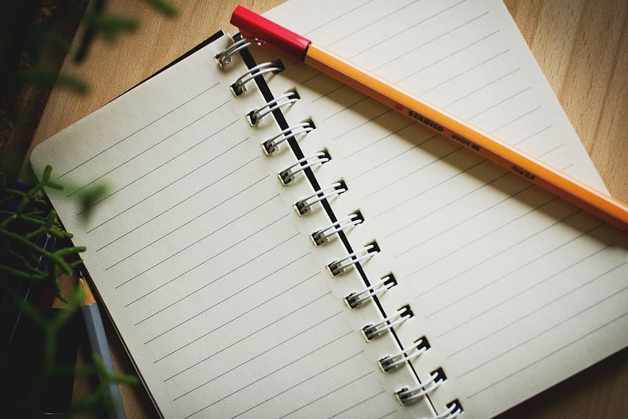 tužka, horní, notebook, ještě pořád, položek, věci, časopis, stránek, řádky, pero, stůl