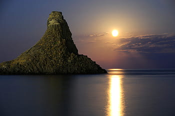Acitrezza, Faraglioni, Moon, Sicilia, Italy, Creative Commons, aci, trezza, sunset, dawn, sea