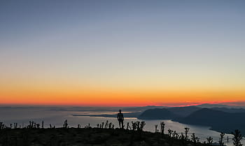 人、 立っている、 トップ、 山、 横、 体、 水、 写真、 おもちゃ、 日の出、 背景
