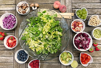 nakrájený, zelenina, ovoce, mísy, salát, bobule, ořechy, avokádo, radicchio, houba, maliny