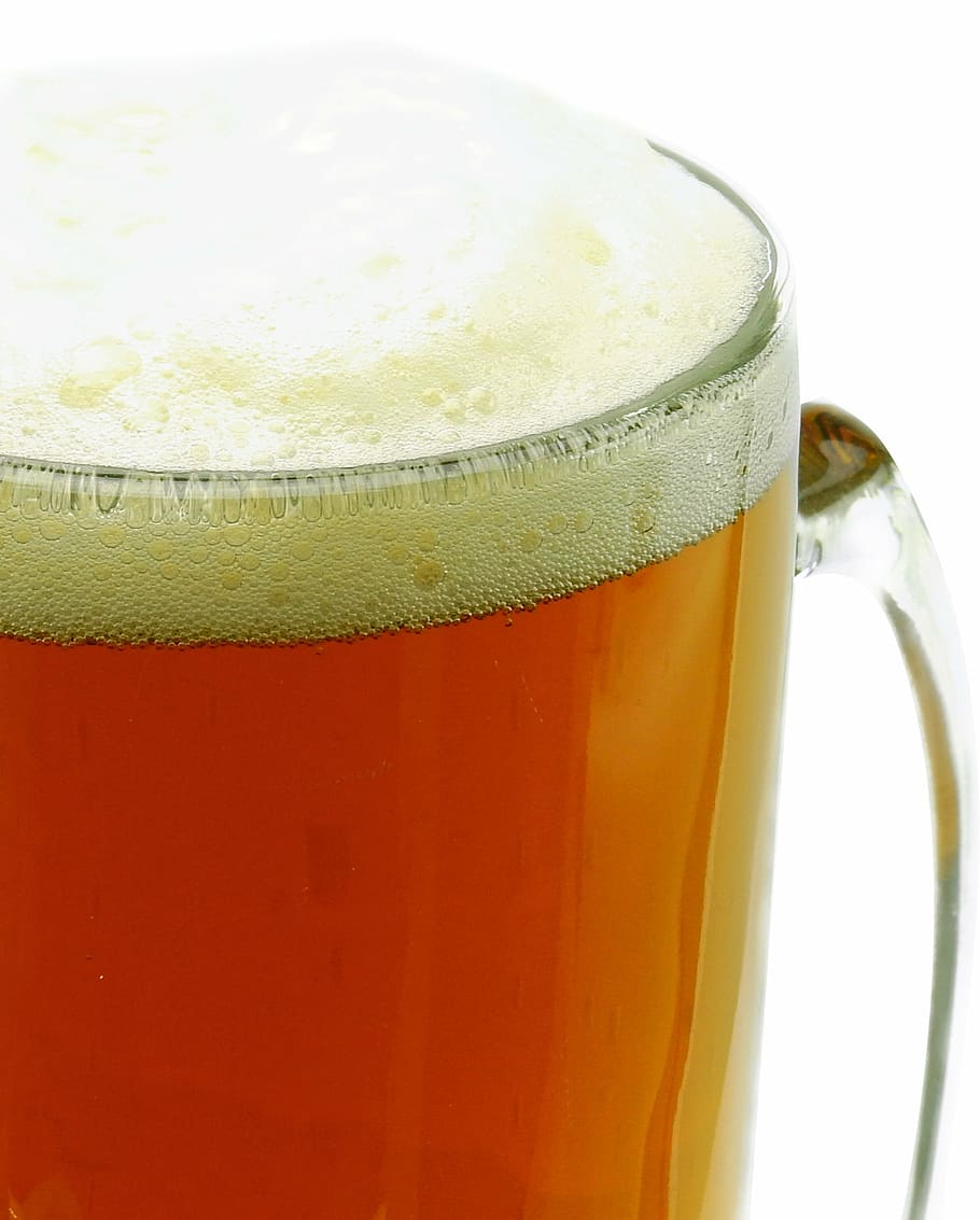 Průhledná, skleněný hrnek, naplněné, hnědý, kapalný, pivo, napít se, alkohol, sklenka, krug, spotřeba