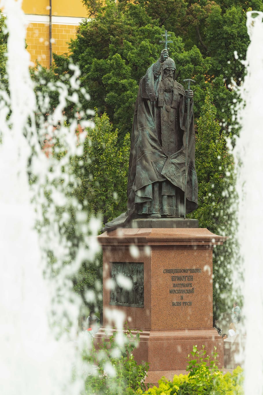 kremlin, russia, moscow, martyr, patriarch, fountain, orthodox, religion, historical, memorial, ermogen