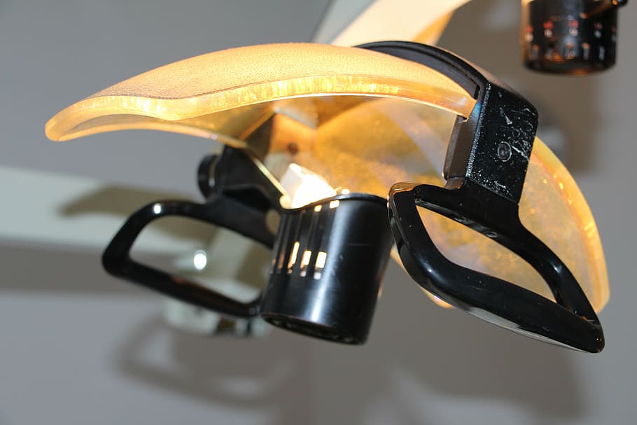 dentist lamp, light, lamp, practical lamp, dentist, dental instruments, dentist equipment, zahnarztpraxis, tooth doctor, repairing teeth, dental intervention