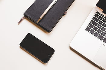 iphone, mobilní, pohybliví, macbook, laptop, počítač, technologie, kancelář, lavice, podnikání, poznámkový blok, notebook