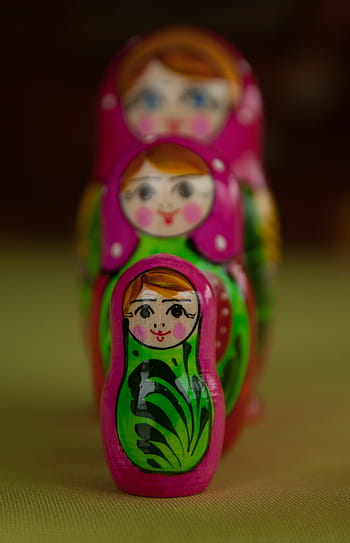 Matryoshka, ตุ๊กตารัสเซีย, รัสเซีย, ตุ๊กตา, ศิลปะและงานฝีมือ, ไม่มีคน, หลายสี, ในบ้าน, มุ่งเน้นไปที่เบื้องหน้า, ใกล้ชิด