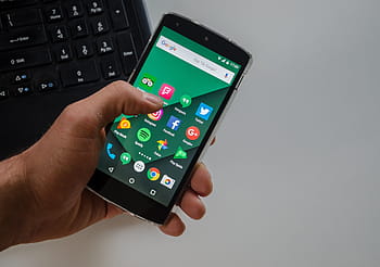 人、 持株、 バッグandroidスマートフォン、 バッグ、 android、 スマートフォン、 ノートブック、 ソーシャルメディア、 twitter、 facebook、 instagram