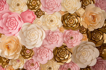 Tapete mit Blumen in verschiedenen Farben, Blume, Blumen-, Dekoration, Rose, pinke Farbe, Blumenmuster, Muster, aufwendig, große gruppe von gegenständen, keine Leute