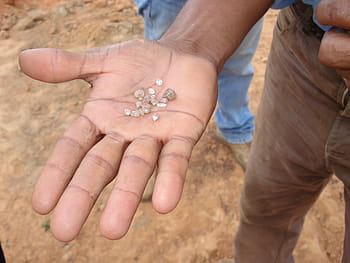 těžba, diamant, hornictví, diamant, část lidského těla, lidské ruky, dospělý, pláž, den, detail