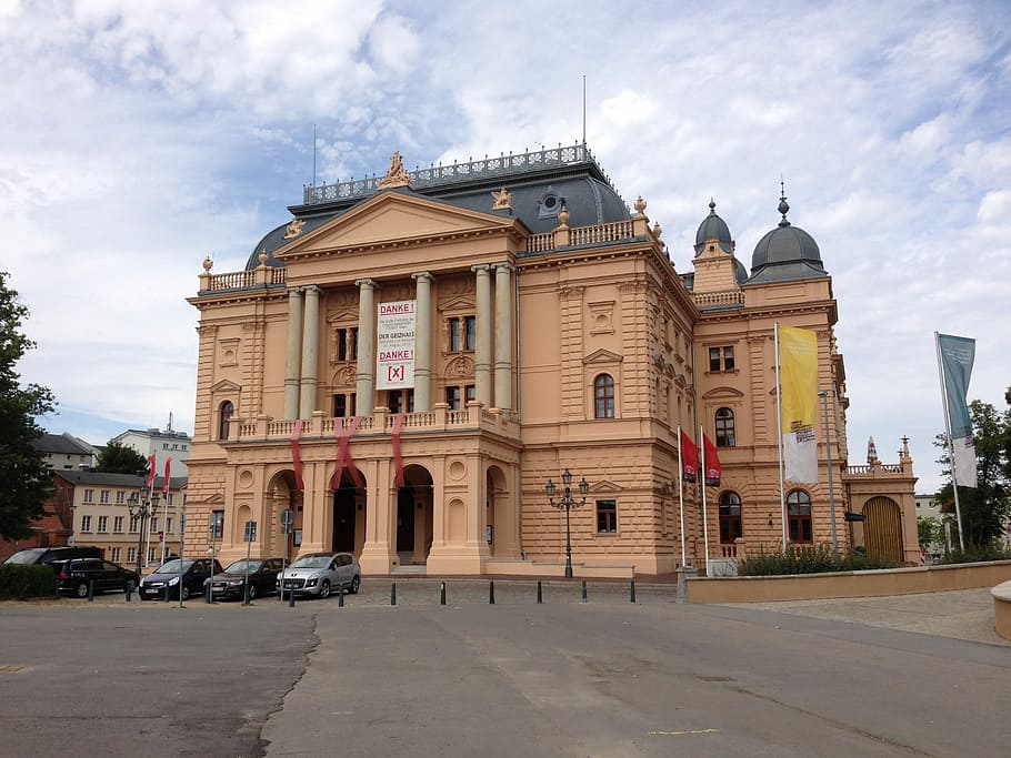 theater, schwerin, Theater, Schwerin, mecklenburg western pomerania, state capital, architecture, built structure, building exterior, cloud - sky, sky, history