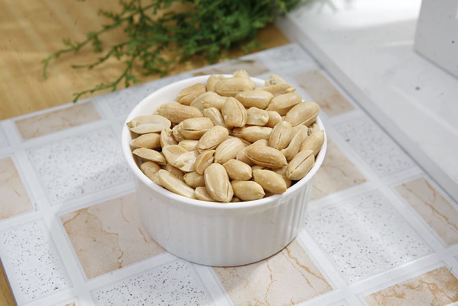 zavřít, fotografie, bílý, ramekin, ořechy, ochucené arašídy, arašíd