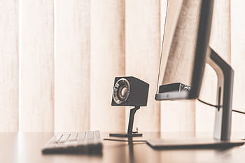 Configuración de espacio de trabajo de oficina minimalista, Altavoz, Minimalista, Oficina, Espacio de trabajo, Configuración, computadora, escritorio, pantalla, equipo, oficina en casa