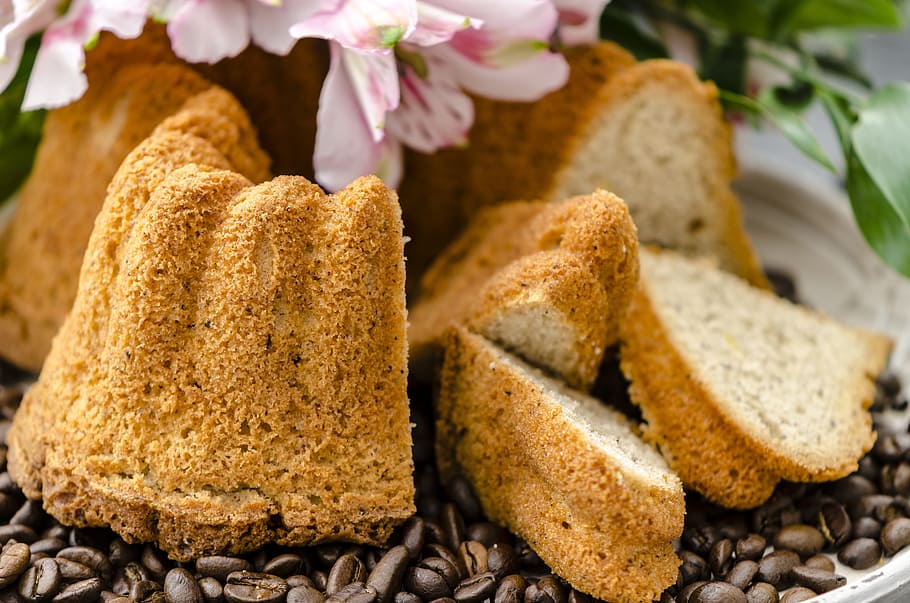 cake, cinnamon cake, heart cake, coffee cake, sugar cake, pastry, bake, dessert, delicacy, a delicious, sweet dish