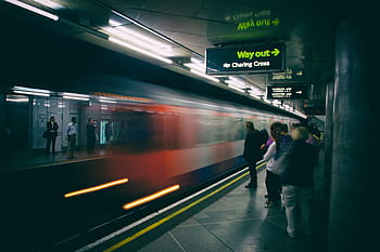 train, arrives, waiting, passengers, platform, london, underground, network, A train, London Underground, Underground network
