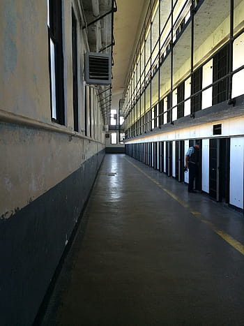 černé ocelové dveře, vězení, buňka, buněčný blok, zločin, zločinec, vězeň, trest, spravedlnost, bezpečnostní, tyče