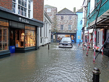 fowey, village, cornwall, street, road, narrow, flood, waters, houses, buildings, architecture