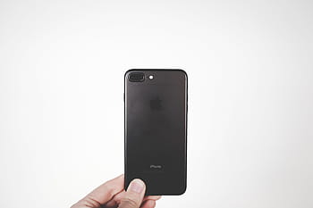 person, holding, black, iphone 7, plus, iphone, apple, mobile, phone, gadget, modern