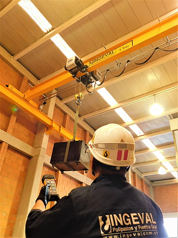 jembatan crane, overhead crane, hoist, ingeval, teleradio, remote control
