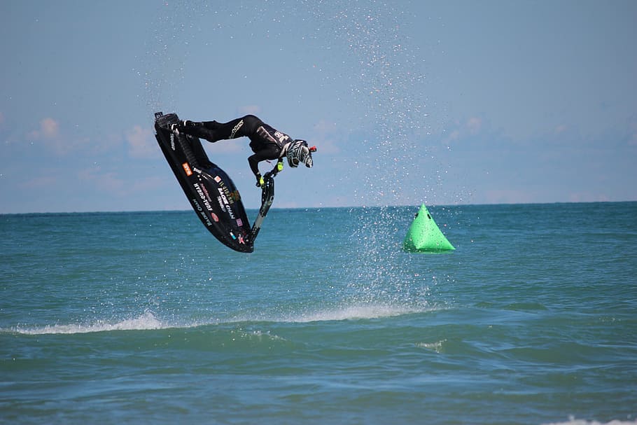skútr, salto vzad, chan, backie chan, akční sporty, Michiganské jezero, styl, Chicago, adrenalin, vzduch, atletický