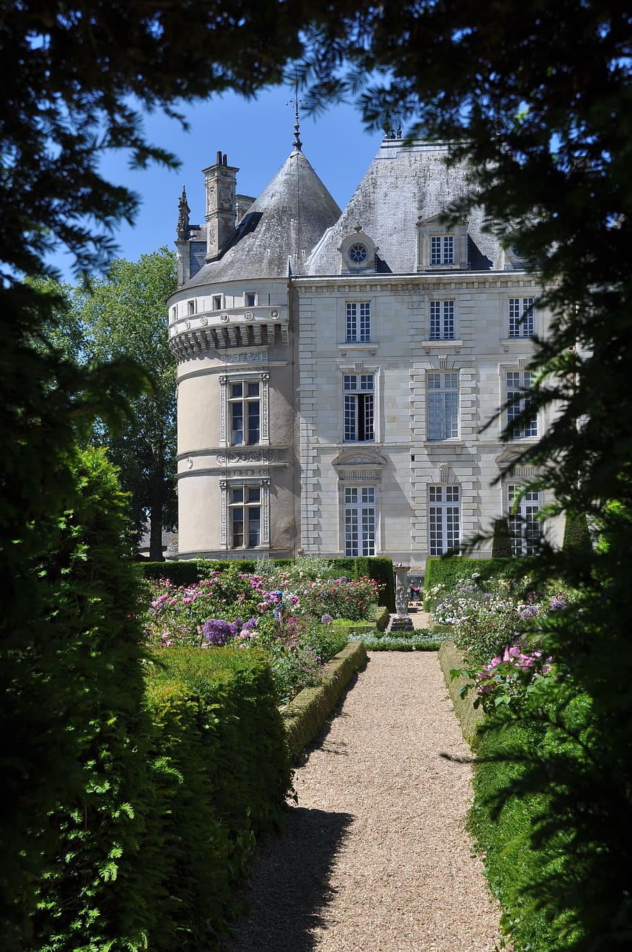 castle, the lude, park, allee, garden, rosary, château de la loire, loir, french heritage, history, sarthe