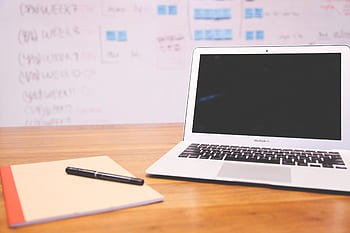 macbook air, il computer portatile, computer, tecnologia, bloc notes, taccuino, penna, oggetti, ufficio, scrivania, attività commerciale
