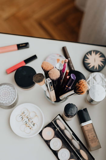 esenciales, cosméticos, belleza, base, glamour, maquillaje, pinceles