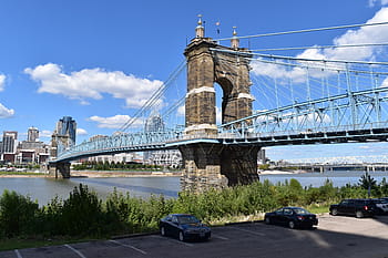 สาม, สีดำ, รถ, ที่จอดอยู่, สะพาน, ตอนกลางวัน, สะพาน roebling, แขวน, แม่น้ำ, โอไฮโอ, ซินซิน