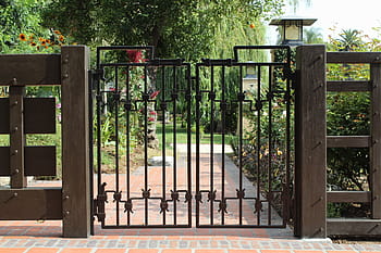 closed steel gate, Gate, Fence, Wrought Iron, Gated, iron, property, home, residence, estate, rural